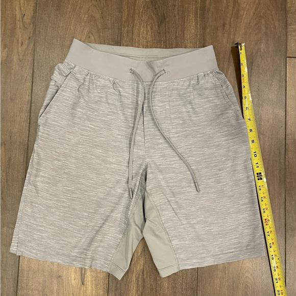 Lululemon T.H.E Linerless Shorts - Picture 5 of 5